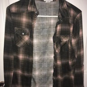 A gray and pink flannel